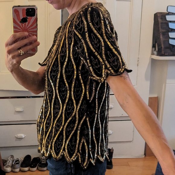 Stenay - Black and Gold Short Sleeve Blouse with Beading and Sequins - Picture 4 of 8